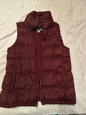 Old Navy Quilted Wine Sleeveless Puffer Vest